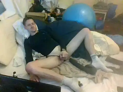 Snapshot of londonfuckwhore1 chatting on January 2025 05:30:01 AM londonfuckwhore1 online show from January 2025 05:30:01 AM