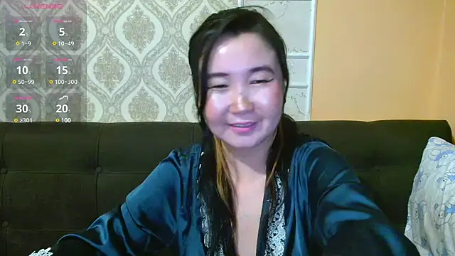 Snapshot of Bet_Lu chatting on December 2024 04:27:01 PM Bet Lu online show from December 2024 04:27:01 PM