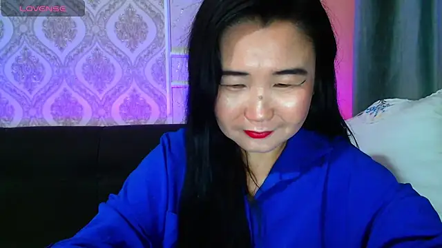 Snapshot of Bet_Lu chatting on February 2025 02:54:02 PM Bet Lu online show from February 2025 02:54:02 PM