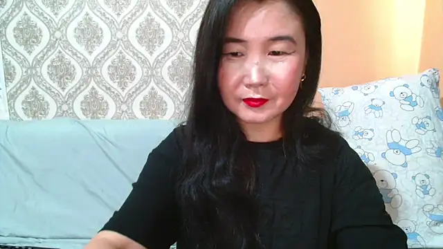 Snapshot of Bet_Lu chatting on February 2025 06:06:02 AM Bet Lu online show from February 2025 06:06:02 AM