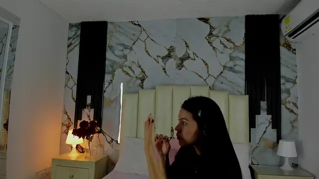 lulumars online show from February 2025 04:04:02 AM