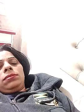 Snapshot of Manmohini123 chatting on January 2025 01:47:01 PM Manmohini123 online show from January 2025 01:47:01 PM