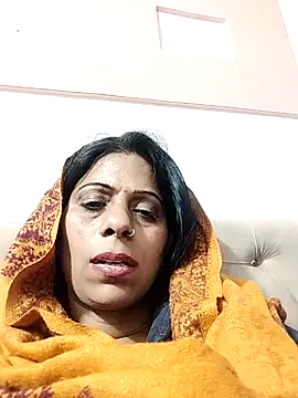 Snapshot of Manmohini123 chatting on February 2025 04:04:01 PM Manmohini123 online show from February 2025 04:04:01 PM