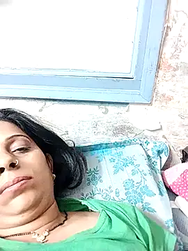 Snapshot of Manmohini123 chatting on March 2025 03:18:02 PM Manmohini123 online show from March 2025 03:18:02 PM