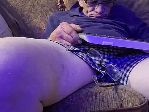 Snapshot of highstepper500 chatting on January 2025 06:20:02 AM highstepper500 online show from January 2025 06:20:02 AM