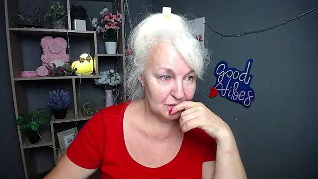 Snapshot of BlondyLeeBest chatting on July 2026 06:22:01 PM BlondyLeeBest online show from July 2026 06:22:01 PM