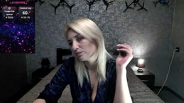 annagreeneyess online show from October 2025 12:08:02 PM