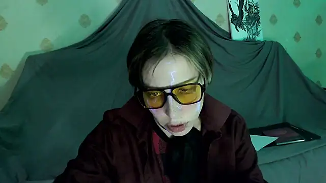 Snapshot of Raziel_haze chatting on November 2025 07:35:02 PM Raziel haze online show from November 2025 07:35:02 PM