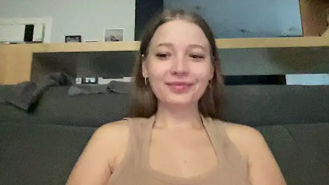CharmingSarah online show from July 2026 04:06:01 PM
