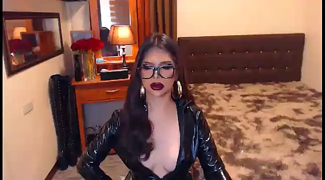 Snapshot of EXTREMELYDOM chatting on January 2025 06:03:01 AM EXTREMELYDOM online show from January 2025 06:03:01 AM