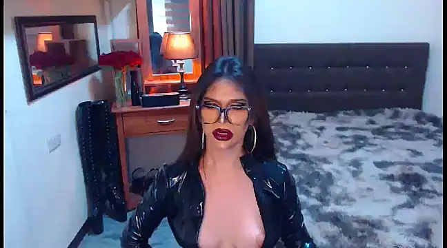 Snapshot of EXTREMELYDOM chatting on January 2025 02:46:01 PM EXTREMELYDOM online show from January 2025 02:46:01 PM