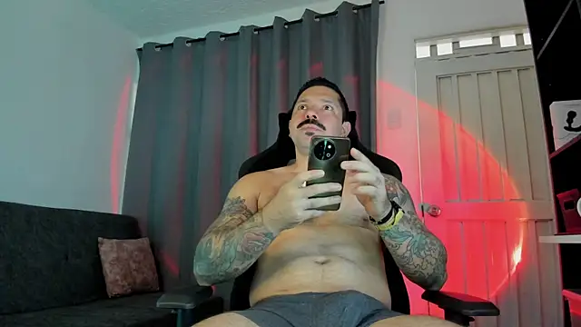 Snapshot of Pierre_Vidal chatting on November 2025 08:41:02 PM Pierre Vidal online show from November 2025 08:41:02 PM