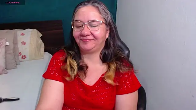 Snapshot of scaelettdubois chatting on March 2026 01:36:02 AM scaelettdubois online show from March 2026 01:36:02 AM