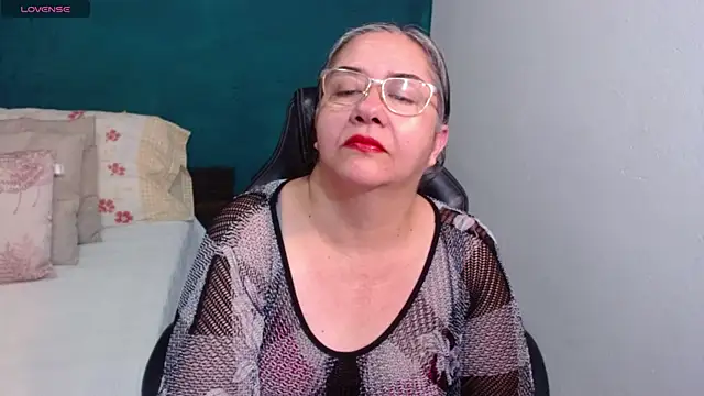 Snapshot of scaelettdubois chatting on March 2026 02:55:02 AM scaelettdubois online show from March 2026 02:55:02 AM