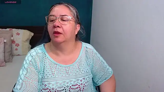 scaelettdubois online show from May 2026 12:51:02 AM