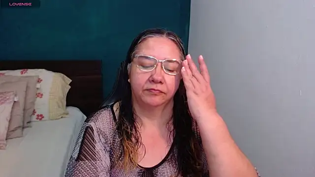 scaelettdubois online show from May 2026 02:18:02 AM