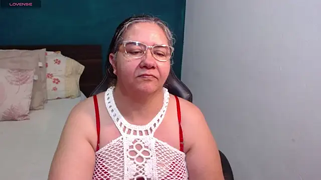 scaelettdubois online show from May 2026 01:25:02 AM