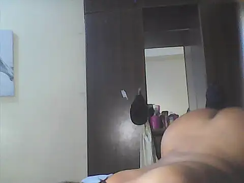 Snapshot of Naughty_Laurah chatting on November 2025 11:25:01 AM Naughty Laurah online show from November 2025 11:25:01 AM