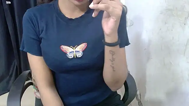 Snapshot of sexy_vani1 chatting on November 2025 06:09:02 PM sexy vani1 online show from November 2025 06:09:02 PM