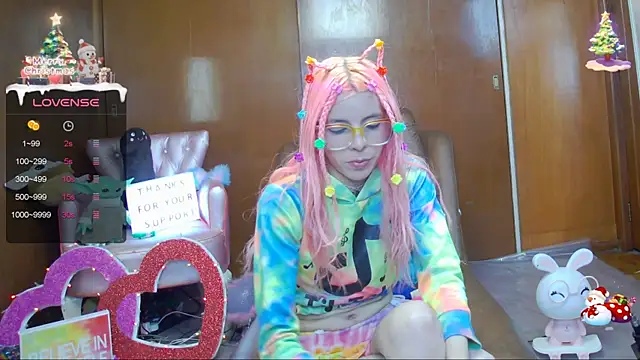 Skinygirl online show from January 2025 11:52:02 PM