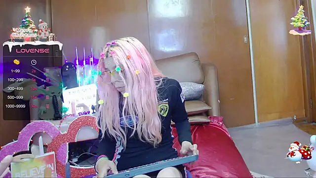 Skinygirl online show from January 2025 11:17:02 PM