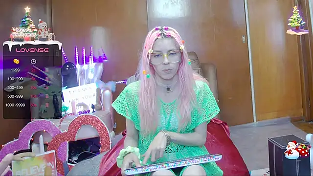 Skinygirl online show from January 2025 01:11:01 AM