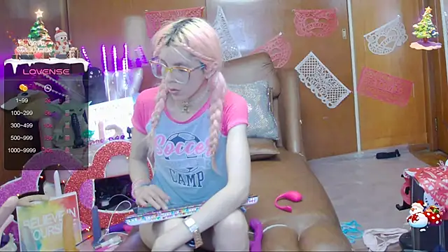 Skinygirl online show from February 2025 02:50:01 AM