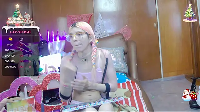 Skinygirl online show from February 2025 03:45:02 AM