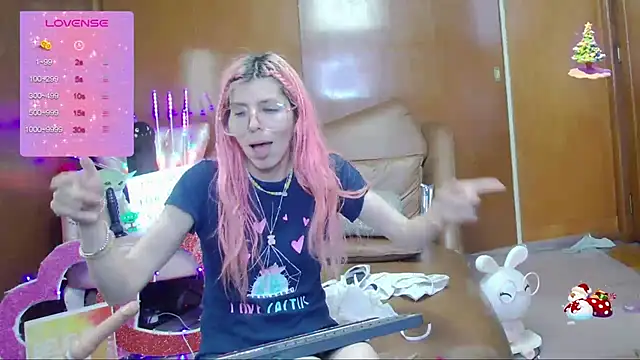 Skinygirl online show from September 2025 12:48:02 AM