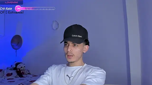 Snapshot of steve_latin chatting on March 2025 09:09:02 PM steve latin online show from March 2025 09:09:02 PM