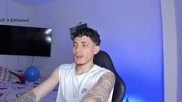 Snapshot of steve_latin chatting on September 2025 05:38:01 PM steve latin online show from September 2025 05:38:01 PM