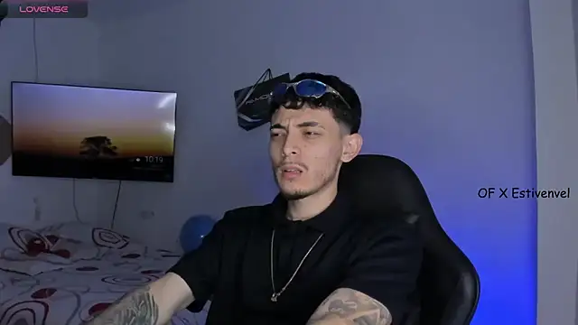 Snapshot of steve_latin chatting on October 2025 03:19:02 PM steve latin online show from October 2025 03:19:02 PM