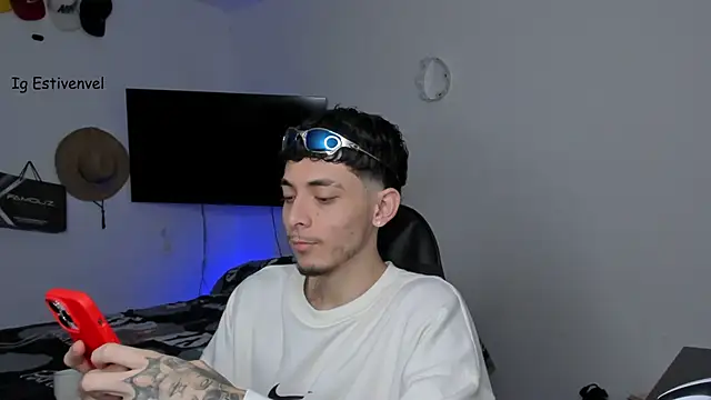 Snapshot of steve_latin chatting on October 2025 12:26:01 PM steve latin online show from October 2025 12:26:01 PM