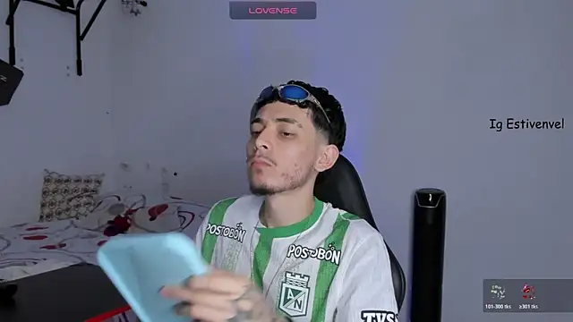 Snapshot of steve_latin chatting on October 2025 02:54:01 PM steve latin online show from October 2025 02:54:01 PM