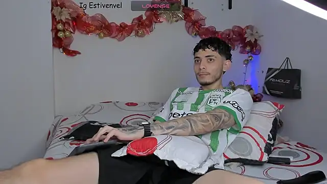 Snapshot of steve_latin chatting on November 2025 02:28:01 PM steve latin online show from November 2025 02:28:01 PM