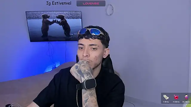 Snapshot of steve_latin chatting on February 2026 02:04:02 PM steve latin online show from February 2026 02:04:02 PM