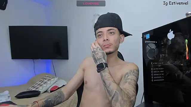 Snapshot of steve_latin chatting on February 2026 02:24:01 PM steve latin online show from February 2026 02:24:01 PM