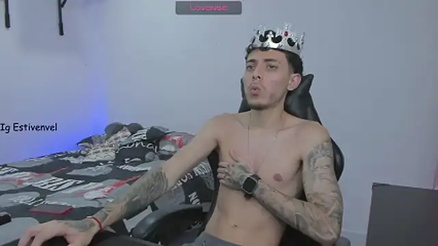 Snapshot of steve_latin chatting on February 2026 12:09:02 AM steve latin online show from February 2026 12:09:02 AM