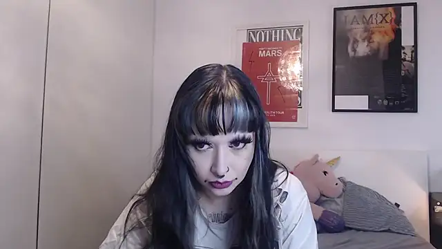 Snapshot of Lunastazja chatting on March 2025 10:28:02 PM Lunastazja online show from March 2025 10:28:02 PM