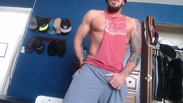 Snapshot of brettsworld1 chatting on January 2025 06:16:01 PM brettsworld1 online show from January 2025 06:16:01 PM