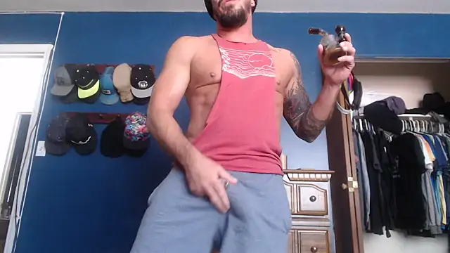 Snapshot of brettsworld1 chatting on January 2025 04:40:01 PM brettsworld1 online show from January 2025 04:40:01 PM