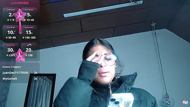 Snapshot of vaness_weet chatting on March 2025 02:30:02 AM vaness weet online show from March 2025 02:30:02 AM