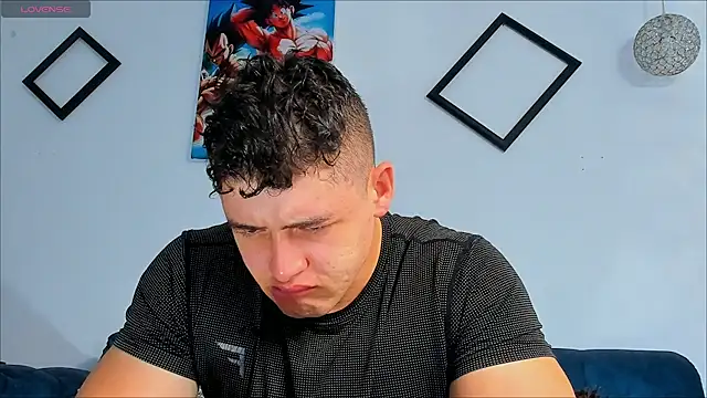 Leonsmoron online show from November 2025 12:43:02 AM