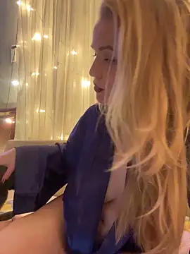 Lady  Maria online show from February 2025 04:29:01 PM