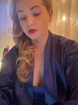 Lady  Maria online show from February 2025 03:42:02 PM