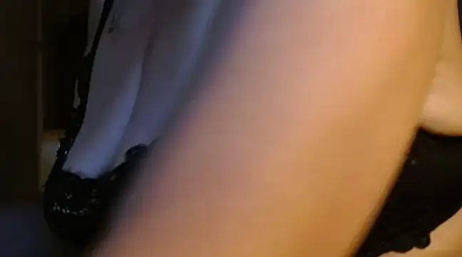 Snapshot of MysteryLadyxXx chatting on December 2024 01:22:01 PM MysteryLadyxXx online show from December 2024 01:22:01 PM