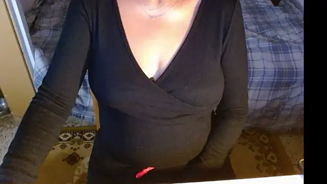 Snapshot of MysteryLadyxXx chatting on October 2025 06:57:01 AM MysteryLadyxXx online show from October 2025 06:57:01 AM