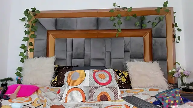 Snapshot of BellaKarla chatting on March 2025 11:11:01 PM BellaKarla online show from March 2025 11:11:01 PM