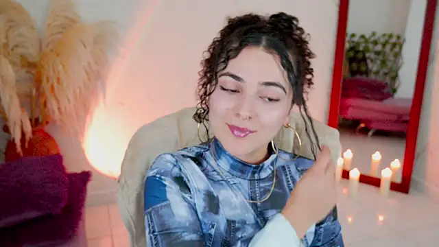 Snapshot of merida_bell18 chatting on April 2026 11:18:01 PM merida bell18 online show from April 2026 11:18:01 PM
