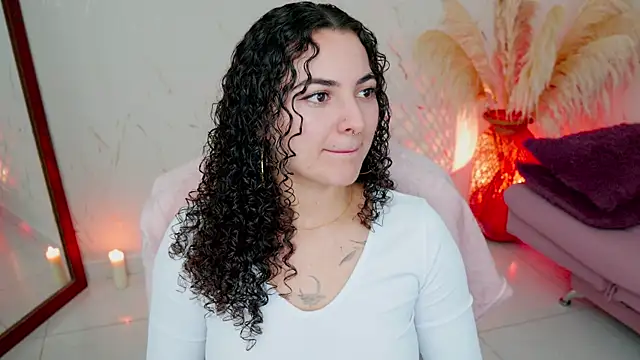 Snapshot of merida_bell18 chatting on May 2026 03:07:02 PM merida bell18 online show from May 2026 03:07:02 PM